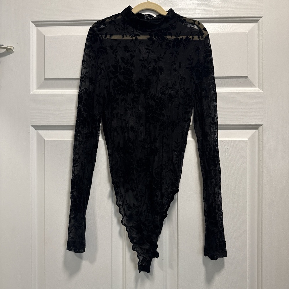 SHEIN Black Floral Lace Bodysuit